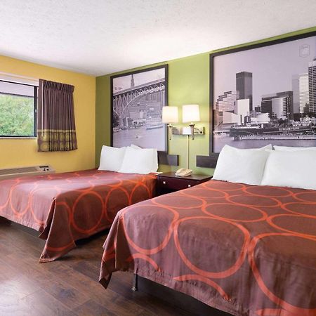Super 8 By Wyndham Youngstown Girard Exteriör bild